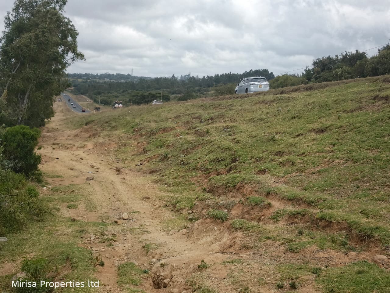 Freehold land fronting tarmac Nagiri Narok ideal for petrol station and hotel development